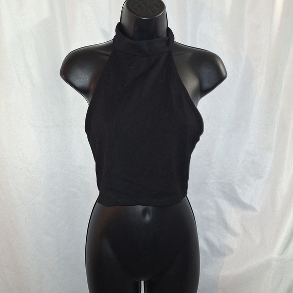 Forever 21 Black Sleeveless Crop Tank Top - Picture 1 of 4